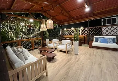 Waiting room at Grupo Galapagos offices.